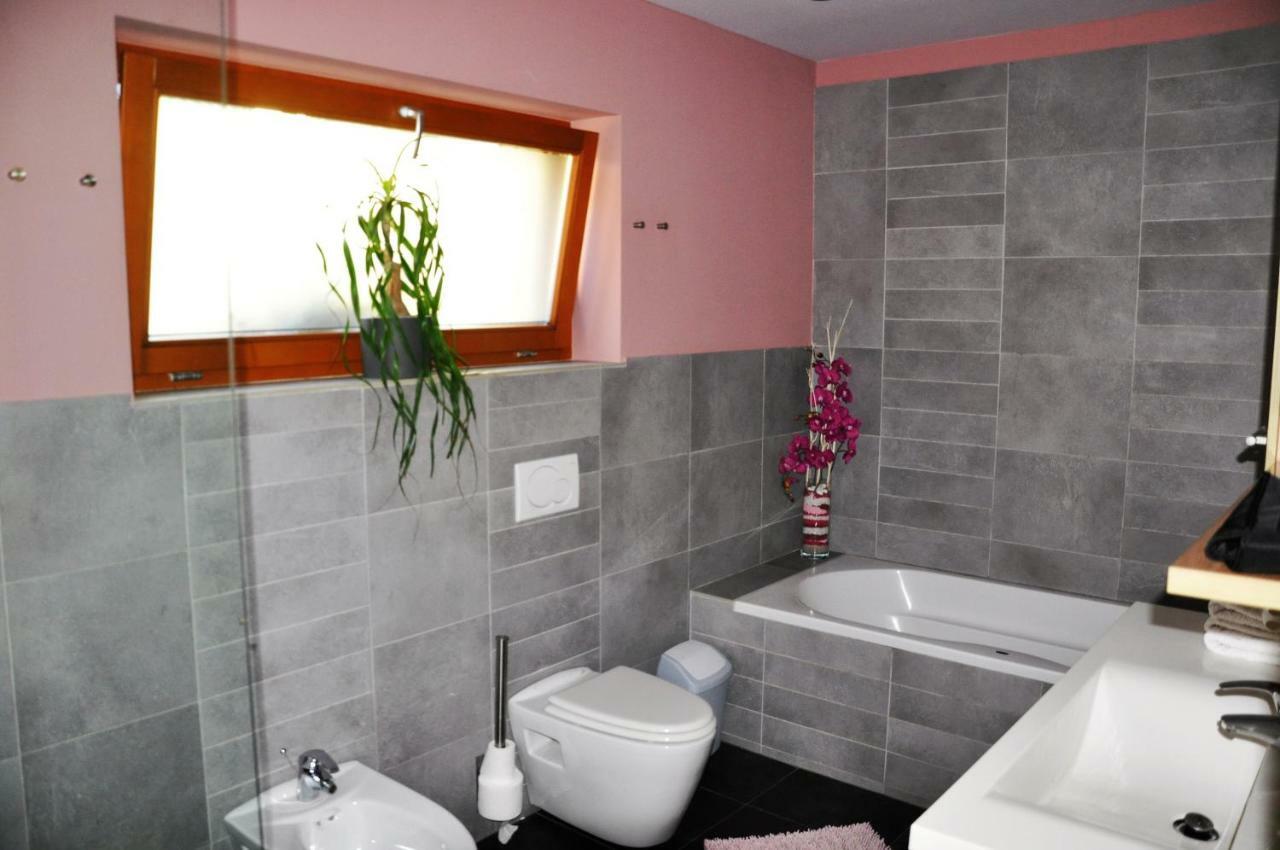 Apartma Rosa Spodnji Otok Dış mekan fotoğraf